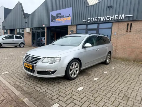 Volkswagen Passat Variant 2.0 TFSI Comfortline-trekhaak-airco-opendak-memory stoel-lderen stoel