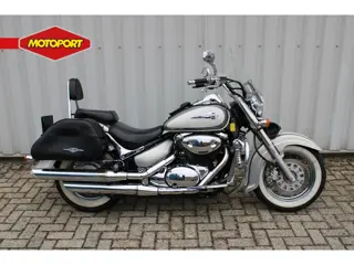 Suzuki VL 800 LC Intruder (bj 2004)