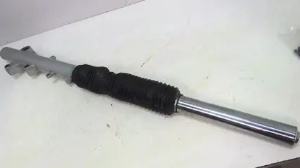 VOORPOOT LINKS COMPLEET Triumph Tiger 1999 - 2001