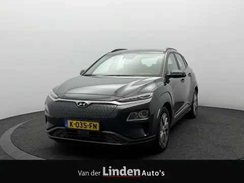 Hyundai KONA EV Comfort 64 kWh 3- Fase SOH 96,4% | Warmtepomp | Trekhaak | Camera | Adaptive Cruise 
