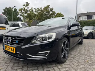 Volvo V60 2.4 D6 AWD Plug-In Hybrid Summum 230pk