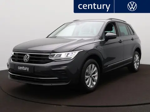 Volkswagen Tiguan 1.4 TSI eHybrid Life Automaat | LED - ErgoActive stoel | PDC | Side Assist | Stoel