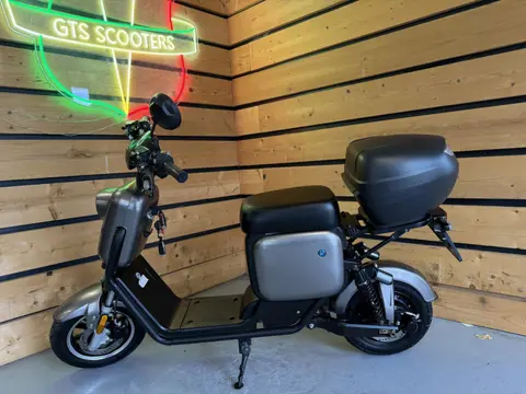 GTS Snorscooter E-Tronic (bj 2021, automaat)