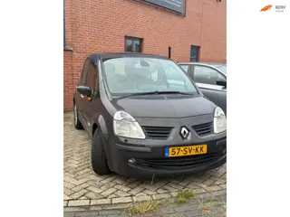 Renault Modus 1.6-16V Initiale