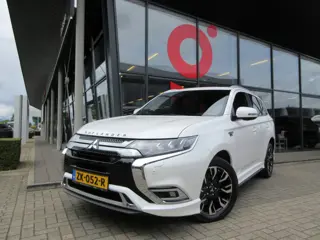 Mitsubishi Outlander 2.4 PHEV Instyle 4WD AUTOMAAT 240 PK