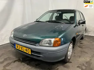 Toyota Starlet 1.3-16V - Lakschade - Roest - Schade