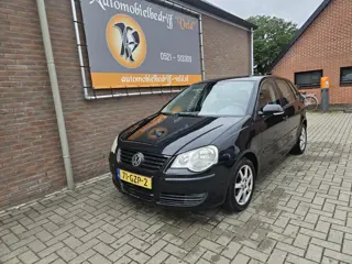 Volkswagen Polo 1.6-16V Comfortline (bj 2008)