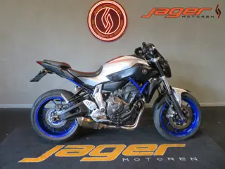 Yamaha MT-07 SUPER NETJES AKRA (bj 2015)