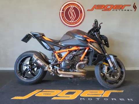KTM SUPERDUKE 1390 R EVO NIEUWSTAAT! (bj 2024)