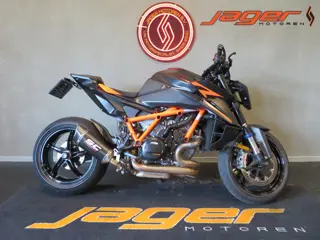 KTM SUPERDUKE 1390 R EVO NIEUWSTAAT! (bj 2024)