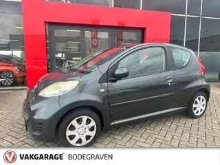 Peugeot 107 1.0-12V XS |Airco|Centr. vergrendeling|elec. ramen|nieuwe APK|NL-auto