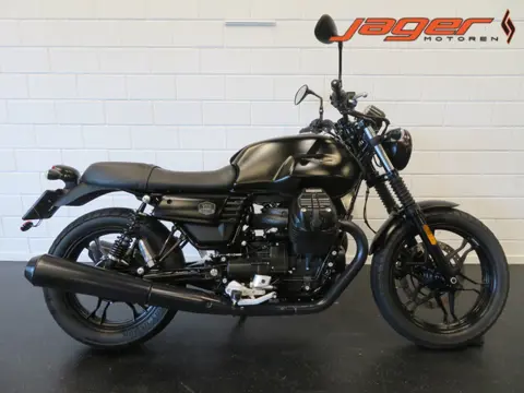 Moto Guzzi V7 STONE V 7 III PERFECT!! (bj 2020)