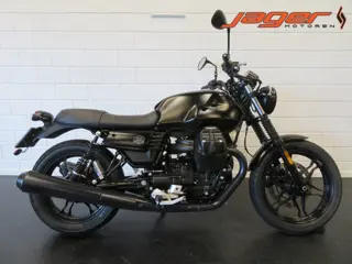 Moto Guzzi V7 STONE V 7 III PERFECT!! (bj 2020)