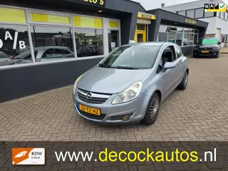 Opel Corsa 1.2-16V Enjoy/AIRCO