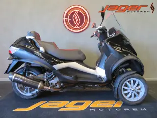 Piaggio MP3 400 LT MET VOETREM! (bj 2009)