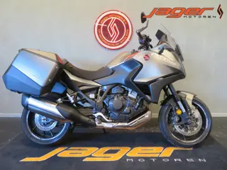 Honda NT 1100 NIEUWSTAAT VELE OPTIES! (bj 2022)