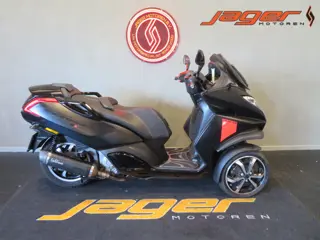 Peugeot METROPOLIS 400 RXR ZEER FRAAI! (bj 2017)