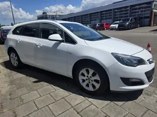 Opel Astra Sports Tourer 2.0 CDTI EcoFLEX Edition Bj.2015 Automaat Airco IJSKOUD KM.256000 164 PK