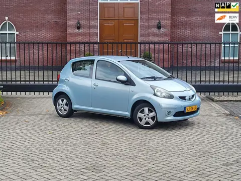 Toyota Aygo 1.0-12V Sport / 1e eigenaar / Airco / Nieuwe Apk / 5 Drs