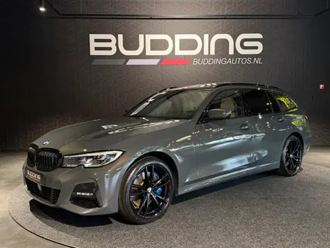 BMW 3 Serie Touring 330e xDrive High Exe | M-sport | Dravitgrau | Pano | Trekhaak | Memory