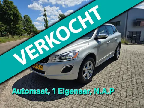 Volvo XC60 2.0T R-Design,Panoramdak,N.A.P,Leer,xenon