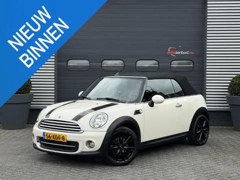 MINI Cabrio 1.6 Cooper Chili | Climate Control | Lichtmetalen Velgen | Cruise Control | Stoelverwarm