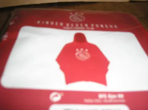 Ajax-regenponcho rood junior