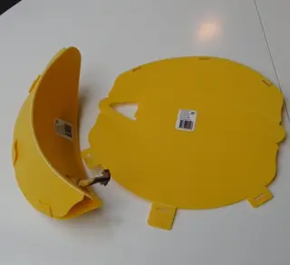 BANAAN BESCHERMER VOOR SCHOOL OF WERK NIEUW TRAKTATIE TIP