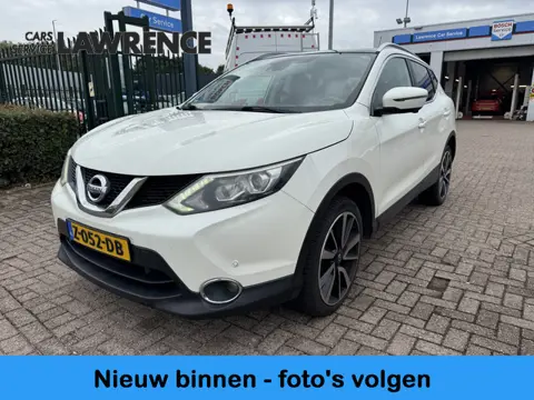 Nissan QASHQAI 1.2 Connect Edition | Pano | Airco | Key-Less | Nieuwe distributie set bij 90.000km!