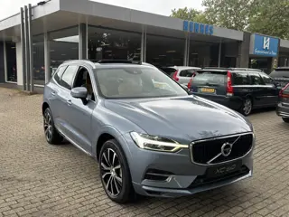 Volvo XC60 T8 AWD Pano HeadUp 74470Keyless Pilot assist 360 camera