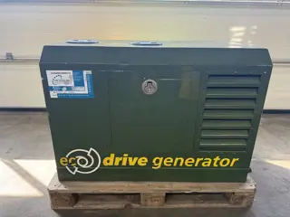 Lombardini LDW 1603 Sincro 15 kVA Silent Noodstroom Aggregaat Thuis generatorset as New ! 400 Volt