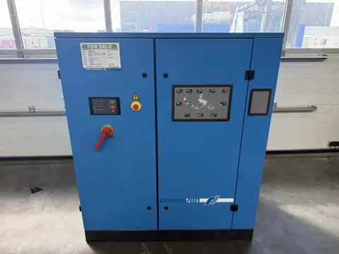 Grassair RLR 30V 8 Elektrische Schroefcompressor 22 kW 234 m3 / h 3900 L / min 9.5 Bar