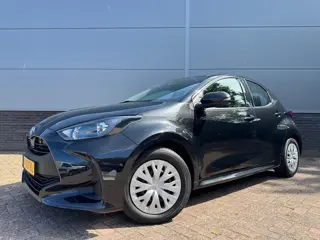 Toyota Yaris 1.5 Hybrid Active (bj 2022, automaat)