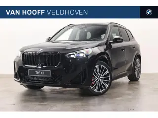 BMW X1 xDrive25e M Sport Automaat / Panoramadak / Trekhaak / Sportstoelen / Head-Up / M Adaptief ond