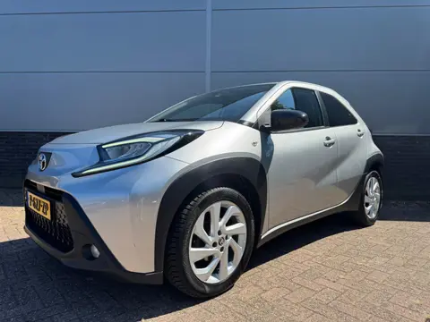 Toyota Aygo X 1.0 VVT-i MT first (bj 2022)
