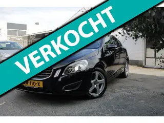 Volvo S60 1.6 T4F Summum / PANO / AUTOMAAT/ CAMERA / PDC / NAVI