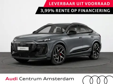 Audi Q6 Sportback e-tron S edition e-tron 83Kwh 252 pk | Glazen panoramadak | Trekhaak, mechanisch d