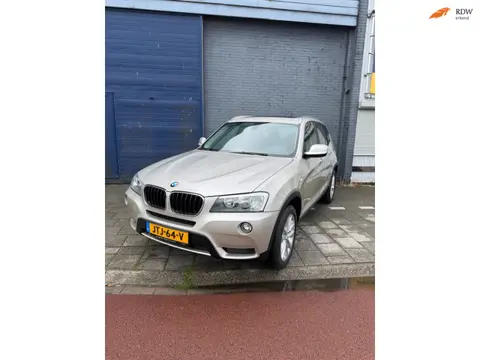 BMW X3 XDrive28i Executive TREKHAAK/PDC/PANORAMADAK/AUTOMAAT/STOELVERWARMING/ELEKTRISCH ACHTERKLEP