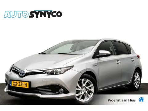 Toyota Auris 1.8 Hybrid Business Plus | Camera | Keyless | Navigatie | 16 inch LMV | Getint Glas