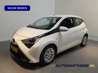 Toyota Aygo 1.0 VVT-i x-play - Apple Carplay / Android Auto