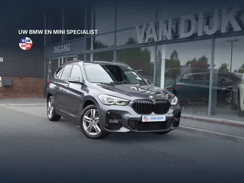 BMW X1 xDrive25e M Sportpakket Driving Assistant Plus Lichtpakket Navigation Plus 18''LM Velgen