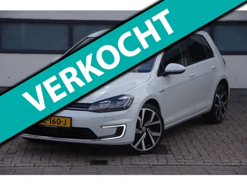 Volkswagen E-Golf |Leder|Navi|ACC|Bomvol|