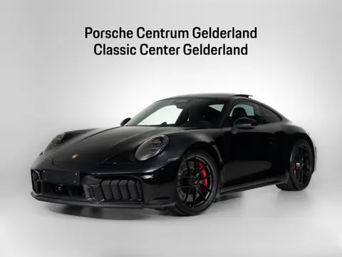 Porsche 911 Carrera 4 GTS