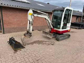 Takeuchi TB 016 Shovel Loader (bj 2004)