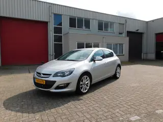 Opel Astra 1.4 Turbo Sport (bj 2013)
