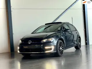 Volkswagen Golf 1.4 TSI GTE, Adaptieve Cruise, Panodak, Trekhaak, Apple Car Play