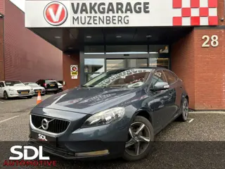 Volvo V40 2.0 T2 Nordic+ // LEDER // NAVI // CRUISE // CLIMA // PDC // TREKHAAK!!