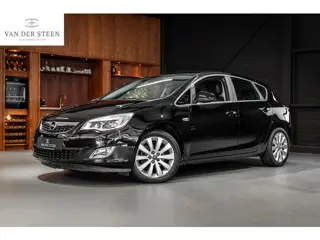 Opel Astra 1.4 Cosmo Half leder | Cruise Control