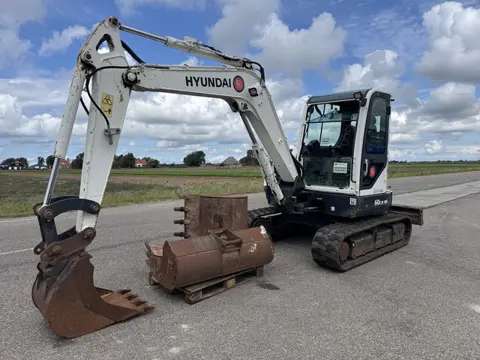 Huyndai ROBEX 60CR-9A