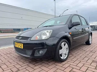 Ford Fiesta 1.3-8V Futura /Airco/St.bkr/5 drs/Nieuwe APK